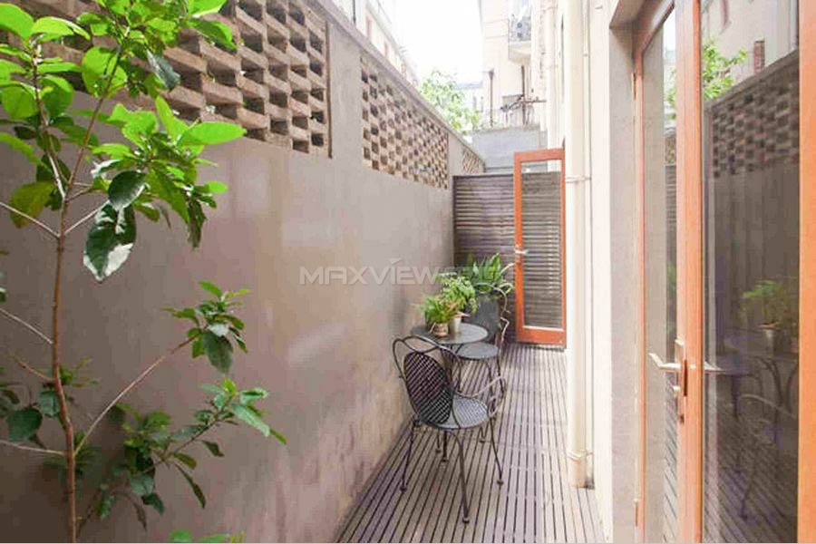 Old Apartment On Fuxing Middle Road 2bedroom 95sqm ¥18,000 PRS2303