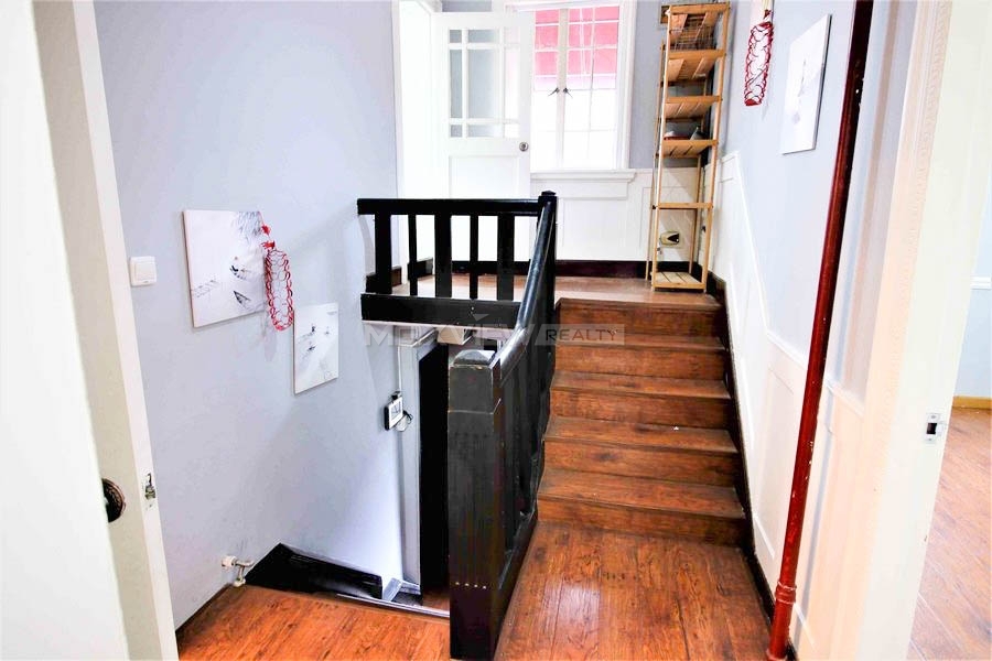 Old Garden House On Nanjing West Road 2bedroom 115sqm ¥17,500 PRS2322