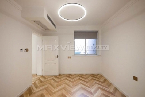 Donghu Apartment 3bedroom 155sqm ¥34,000 PRS2330