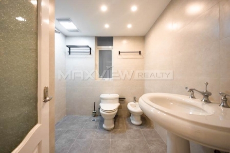 Donghu Apartment 3bedroom 155sqm ¥34,000 PRS2330