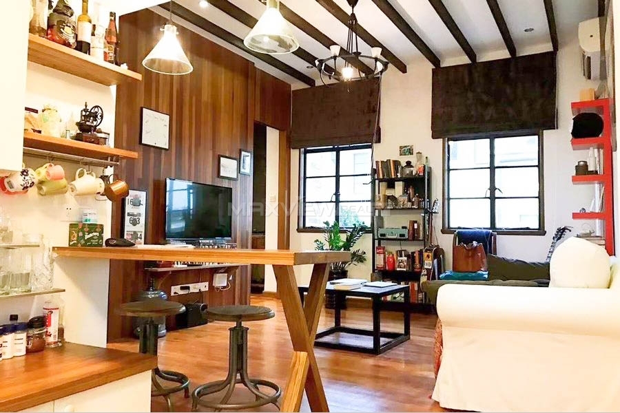 Old Apartment On Fumin Road 2bedroom 115sqm ¥19,000 PRS2363