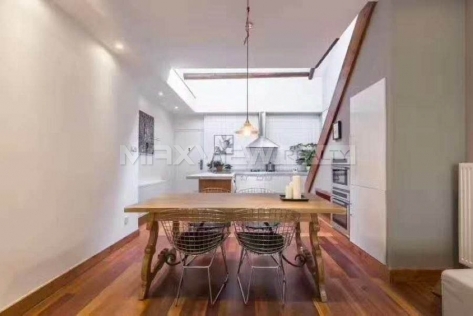 Old Apartment On Huaihai Middle Road 2bedroom 100sqm ¥18,000 PRS2367
