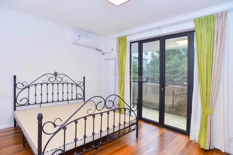 Apartment On Huaihai West Road 3bedroom 130sqm ¥17,000 PRS2425
