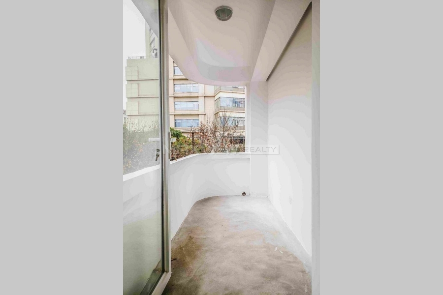 Old Apartment On Huashan Road 2bedroom 120sqm ¥28,000 PRS2409