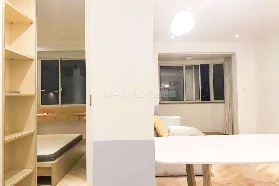 Old Apartment On Wulumuqi Middle Road 2bedroom 80sqm ¥18,000 PRS2443