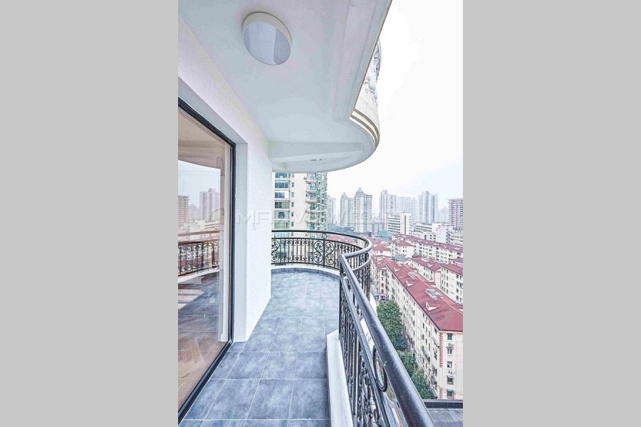 Xujiahui Garden 2bedroom 110sqm ¥17,000 PRS2463