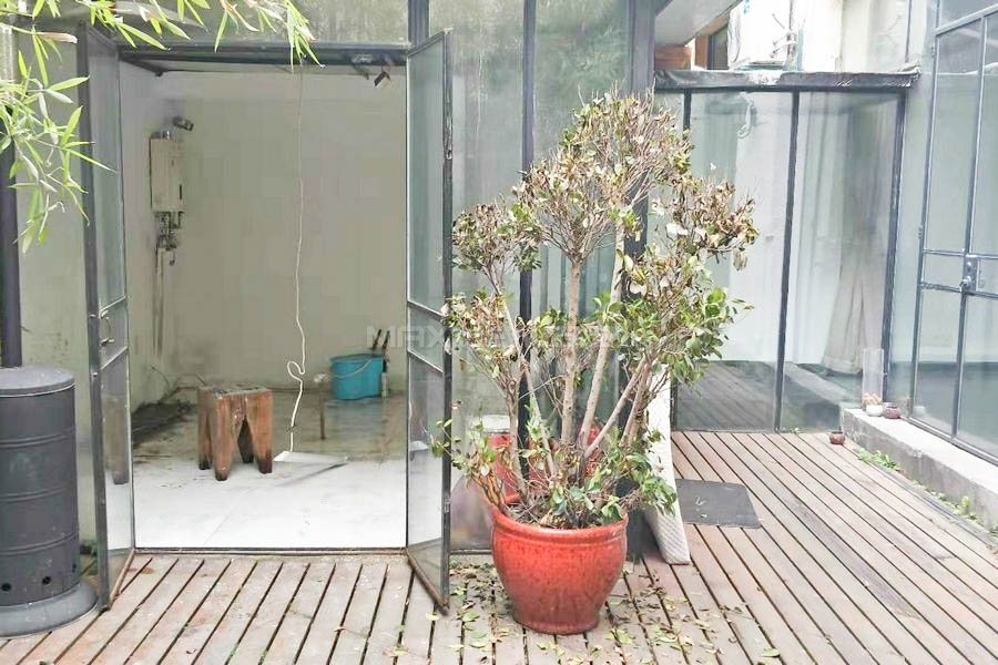Old Garden House On Wulumuqi South Road 2bedroom 130sqm ¥28,000 PRS2830