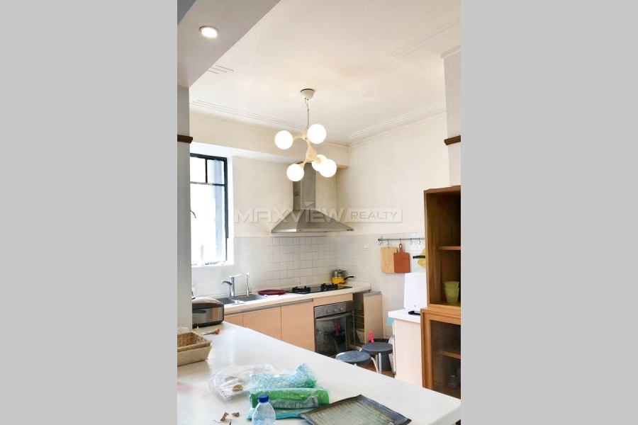 Old Apartment On Huaihai Middle Road 3bedroom 200sqm ¥32,000 PRS2732