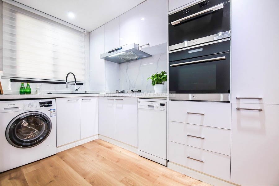 Old Apartment On Huashan  Road 3bedroom 140sqm ¥23,000 PRS3008