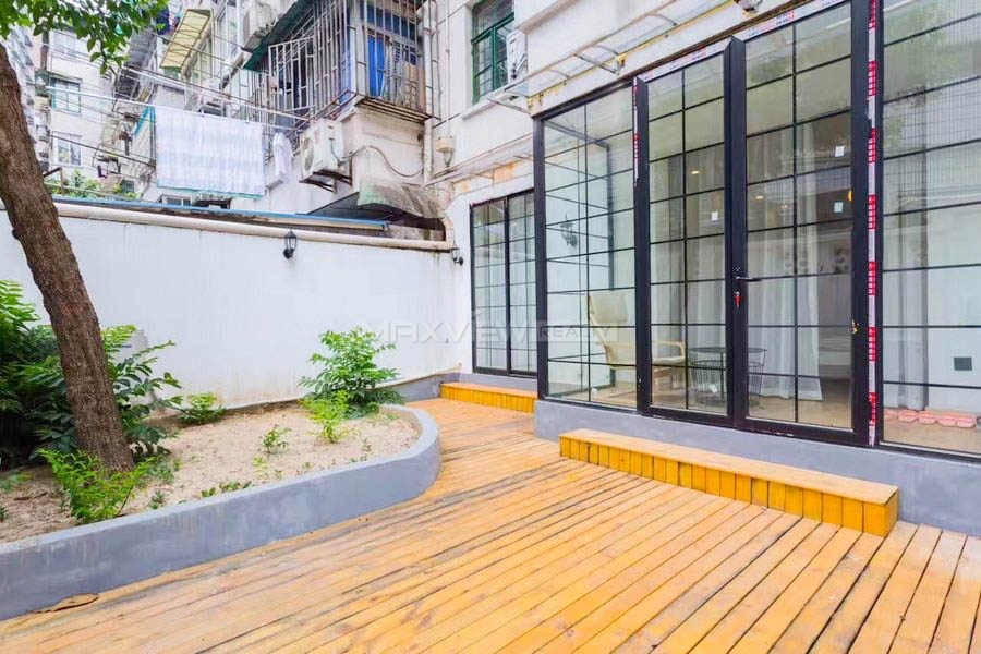 Old Apartment On Yanan West  Road 2bedroom 100sqm ¥17,000 PRS3017