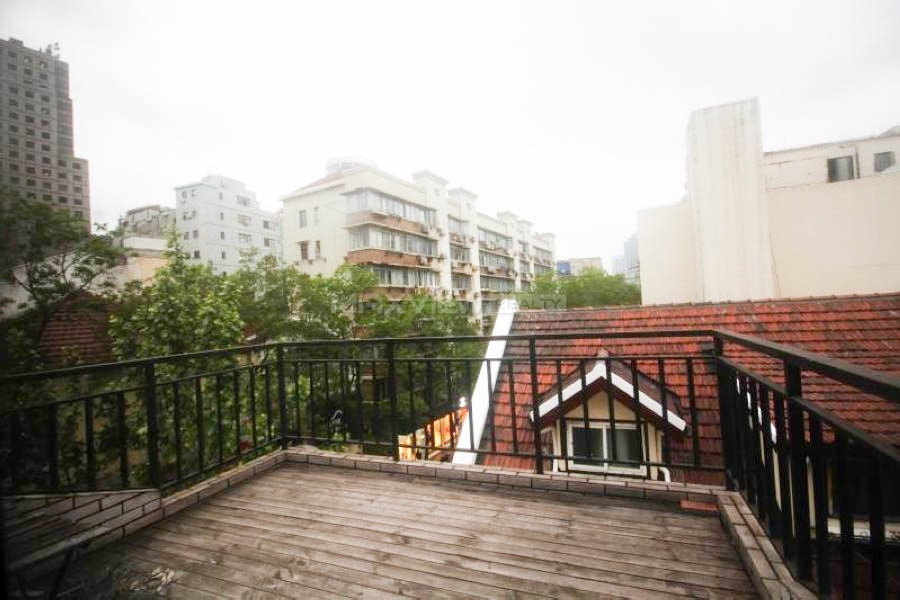 Old Garden House On Nanchang Road 2bedroom 110sqm ¥18,000 PRS3142