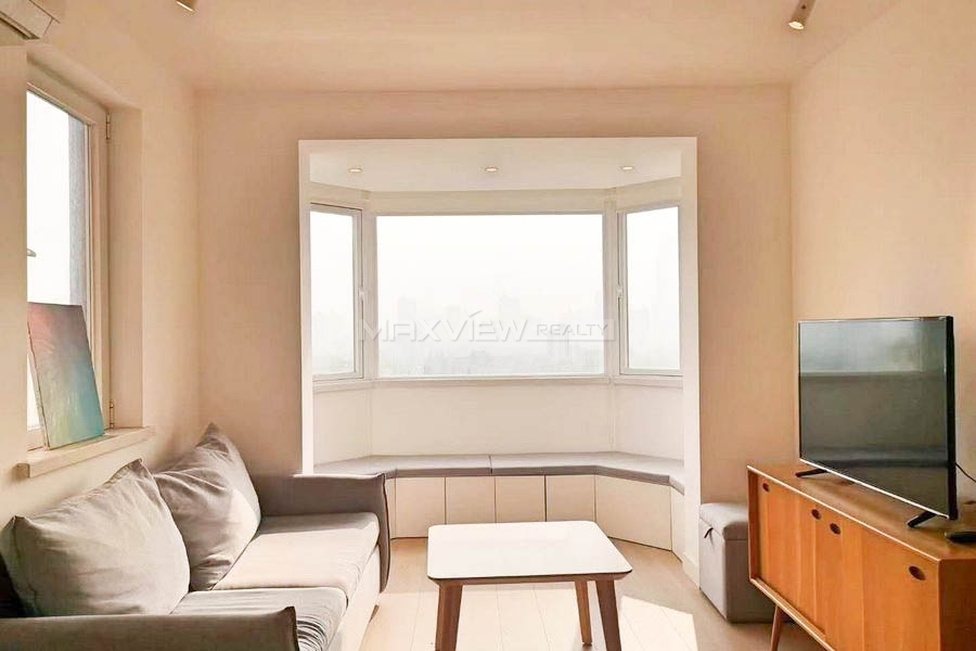 Old Apartment On Wulumuqi Middle Road 1bedroom 60sqm ¥17,000 PRS3272