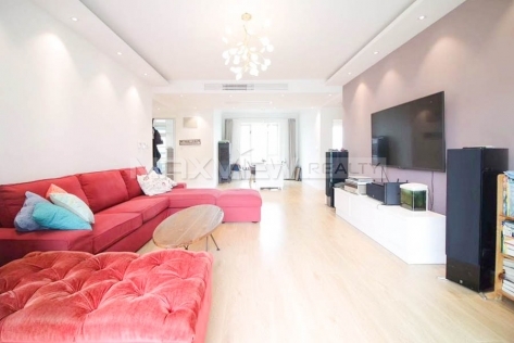 Ladoll International City 3bedroom 180sqm ¥36,000 PRS3562
