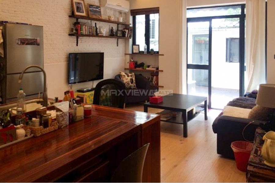 Old Apartment On Wulumuqi Middle Road 2bedroom 100sqm ¥20,000 PRS3739