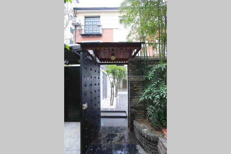 Old Garden House On Yuyuan Road 4bedroom 210sqm ¥52,000 PRS3741