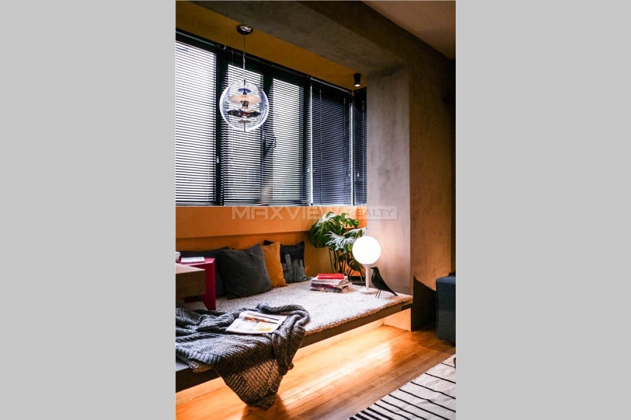 Old Apartment On Huaihai Middle Road 1bedroom 85sqm ¥17,000 PRS3762