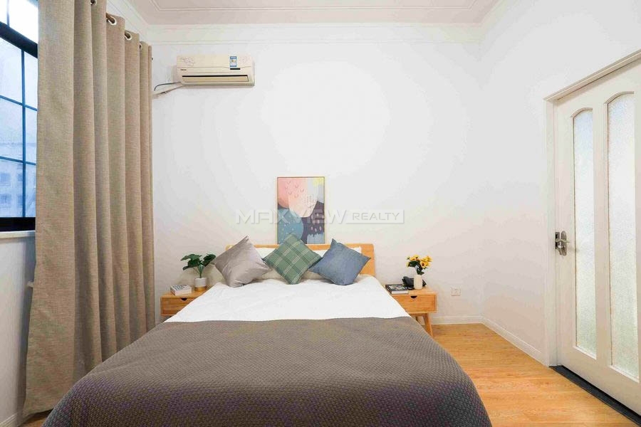 Old Lane House On Wuyuan Road 2bedroom 80sqm ¥25,000 PRS3767