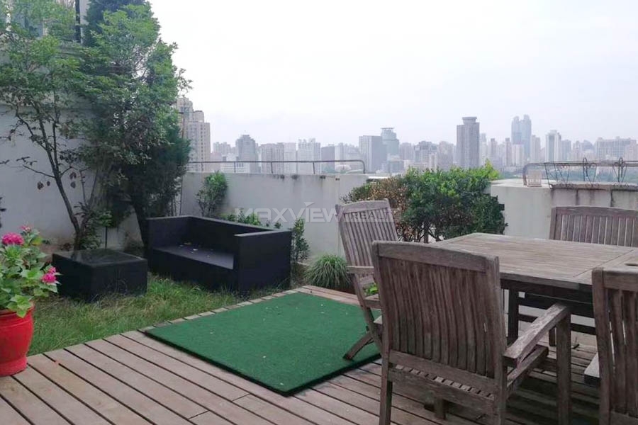 Old Apartment On Jia Shan Road 4bedroom 220sqm ¥45,000 PRS3771