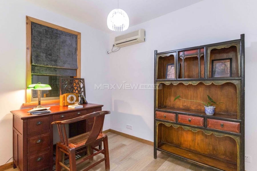 Old Apartment On Huaihai Middle Road 3bedroom 170sqm ¥27,000 PRS3853