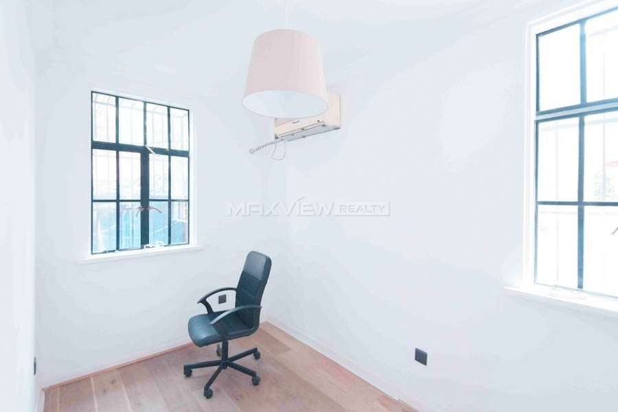 Old Apartment On FUxing Middle Road 2bedroom 80sqm ¥22,000 PRS3990