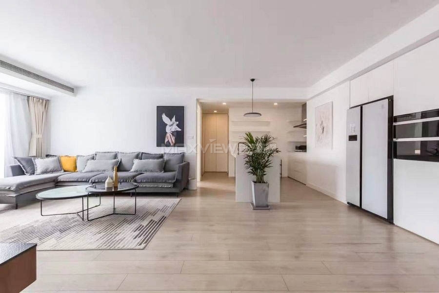 Apartment On Xiangyang North Road 3bedroom 180sqm ¥35,000 PRS4001