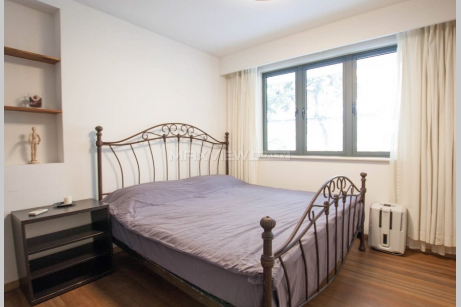 Old Apartment on Jianguo W Rd with Private Garden 3bedroom 150sqm ¥23,000 5268