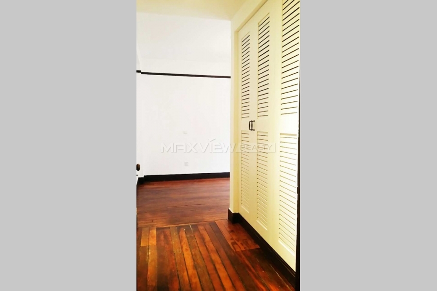 Old Apartment on Xing An Rd 2bedroom 110sqm ¥22,000 PRS5262