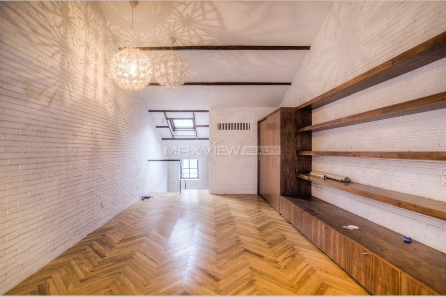 Old Lane House on Shaanxi North Road 4bedroom 175sqm ¥48,000 PRY5002