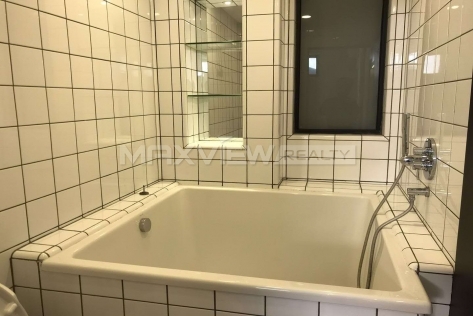 Old Apartment On Fanyu Road 2bedroom 85sqm ¥13,800 PRS6287