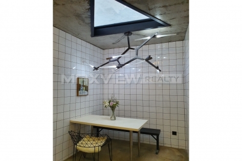 Old Apartment On Fanyu Road 2bedroom 85sqm ¥13,800 PRS6287