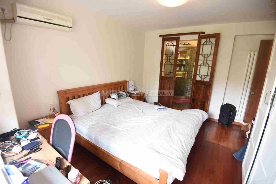 Old Apartment On Jiangshu Road 2bedroom 100sqm ¥16,500 PRS6512