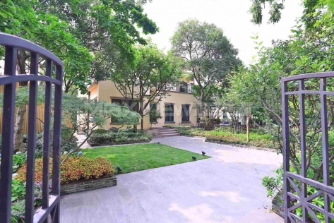 Old Garden House On Wukang Road 3bedroom 380sqm ¥135,000 PRS6809