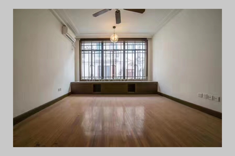 Old Lane House on Shaanxi N Rd 3bedroom 150sqm ¥28,000 PRY6029