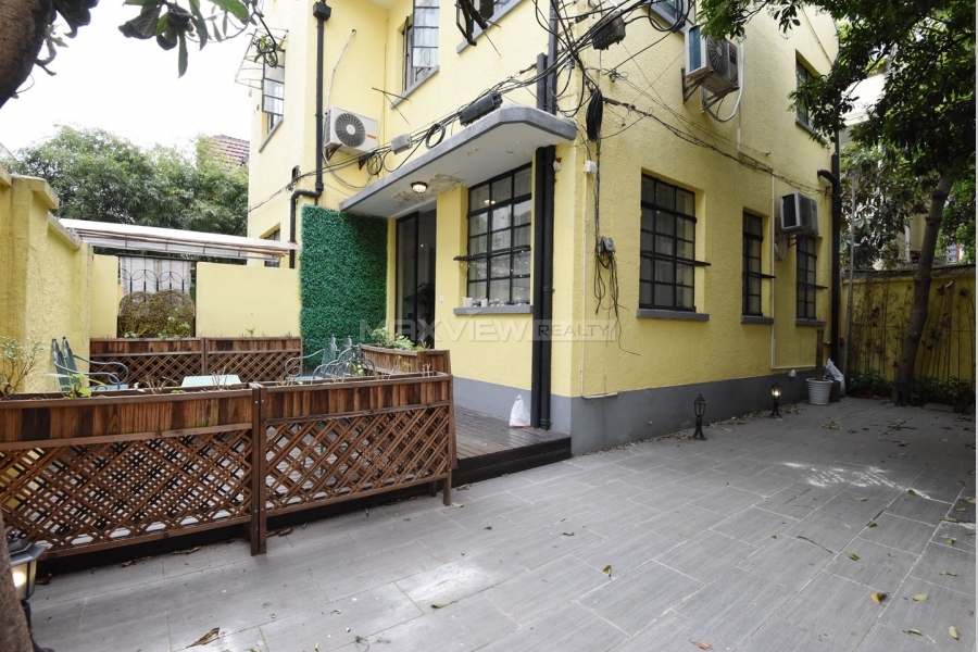 Old Garden House On Wulumuqi Middle Road 3bedroom 200sqm ¥42,000 PRS7003