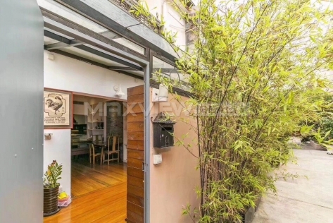 Old Lane House on Nanjing West Road 4bedroom 200sqm ¥38,000 PRY6045