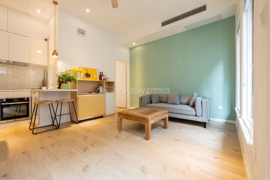 Old Lane House on Nanjing West Road with Private Garden 1bedroom 70sqm ¥15,000 PRY6047