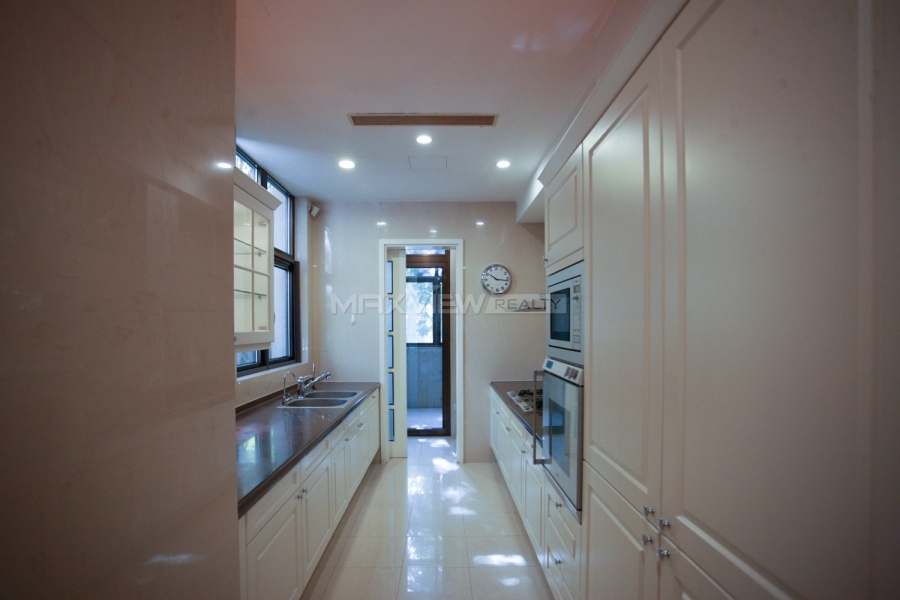 Lakeville Regency Triplex Apartment with Private Garden 3bedroom 324sqm ¥85,000 PRY6101