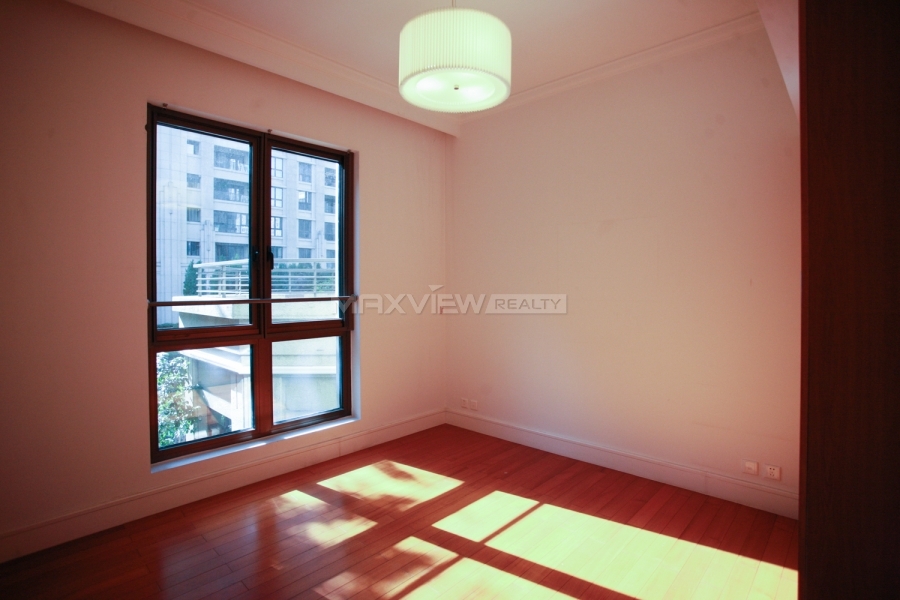 Lakeville Regency Triplex Apartment with Private Garden 3bedroom 324sqm ¥85,000 PRY6101