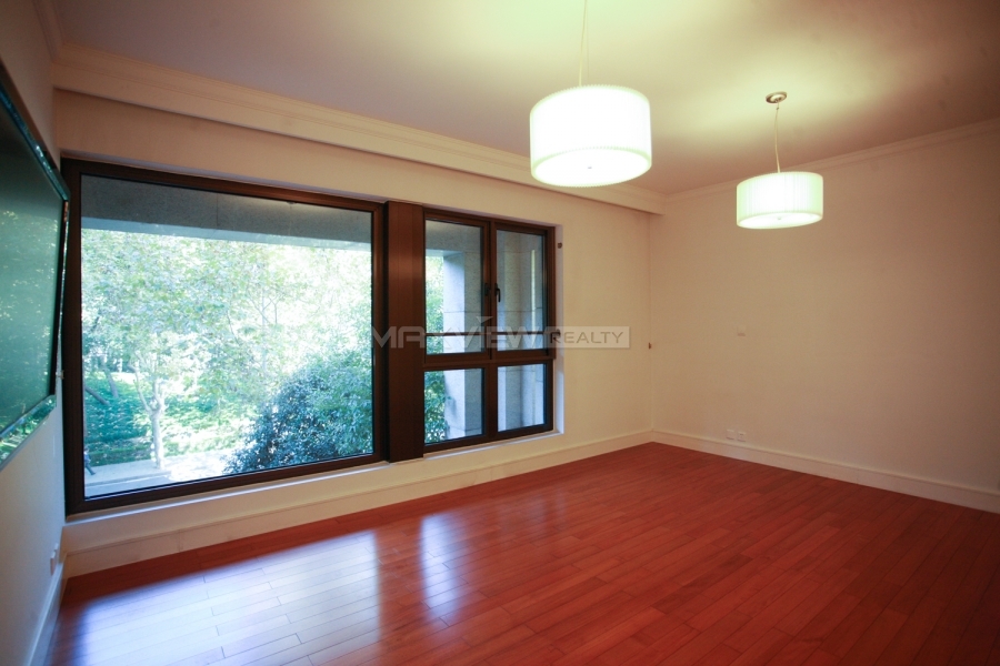 Lakeville Regency Triplex Apartment with Private Garden 3bedroom 324sqm ¥85,000 PRY6101