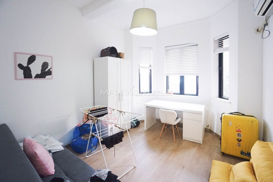 Old Apartment On Julu Road 2bedroom 110sqm ¥30,000 WHJY060