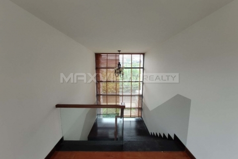 Lakeside Ville 5bedroom 395sqm ¥50,000 PRD0101