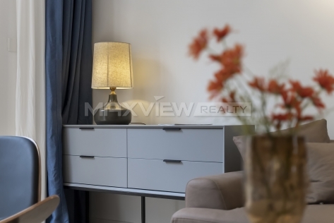 Wulumuqi Middle Road | 乌鲁木齐中路 1bedroom 80sqm ¥22,000 SHL19296