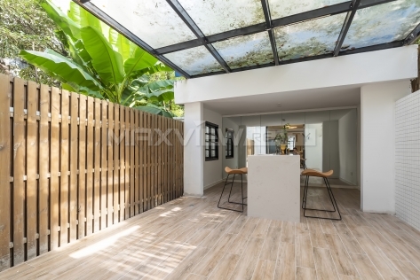 Wulumuqi Middle Road | 乌鲁木齐中路 1bedroom 80sqm ¥22,000 SHL19296