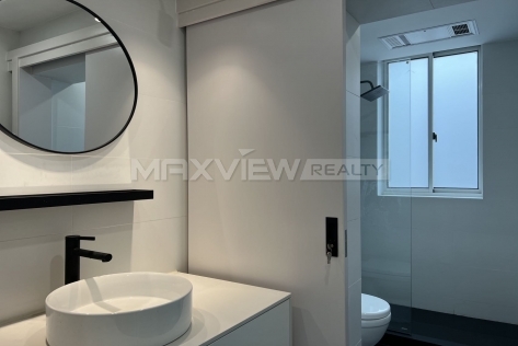 Nan Cao Ping Hua Yuan 4br 180sqm in Downtown | 南草坪花园 4bedroom 180sqm ¥42,000 SHA20325