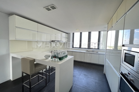 Lakeside Ville Apartment 4bedroom 450sqm ¥50,000 PRH0108