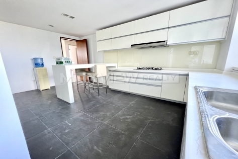 Lakeside Ville Apartment 4bedroom 450sqm ¥50,000 PRH0108