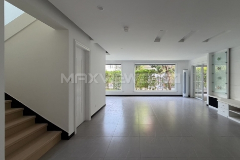 Sunny Garden&nbsp;3bedroom&nbsp;220sqm&nbsp;&yen;42,000&nbsp;PRM21059