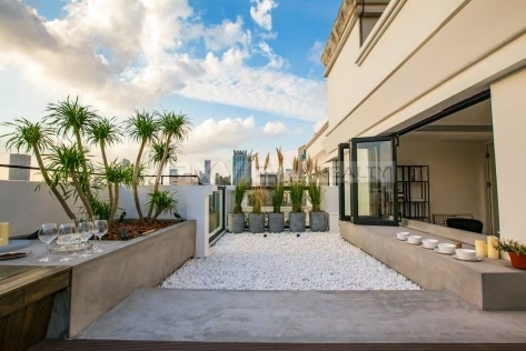 Penthouse in 185 Jiashan Road&nbsp;5bedroom&nbsp;350sqm&nbsp;&yen;98,000&nbsp;PRM21111