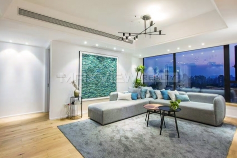 Penthouse in 185 Jiashan Road&nbsp;5bedroom&nbsp;350sqm&nbsp;&yen;98,000&nbsp;PRM21111
