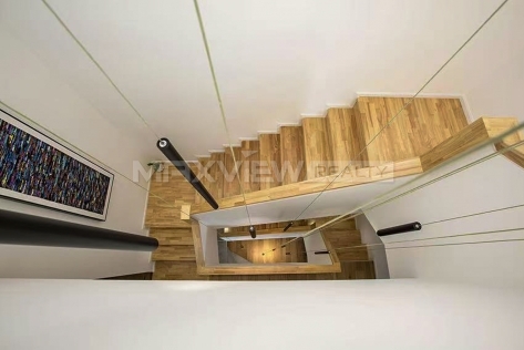 Penthouse in 185 Jiashan Road&nbsp;5bedroom&nbsp;350sqm&nbsp;&yen;98,000&nbsp;PRM21111